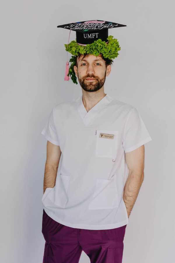 Răzvan Ungureanu - Nutriționist Dietetician Licențiat